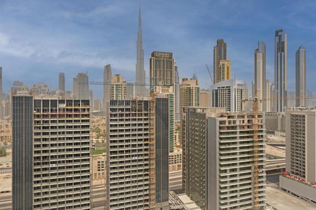 Brand New 1Br- Business Bay - Burj Khalifa View Lägenhet Dubai Exteriör bild