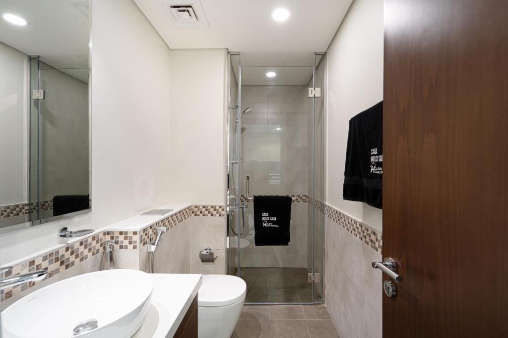 Brand New 1Br- Business Bay - Burj Khalifa View Lägenhet Dubai Exteriör bild