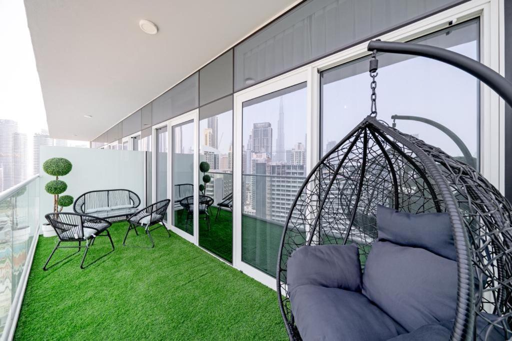Brand New 1Br- Business Bay - Burj Khalifa View Lägenhet Dubai Exteriör bild