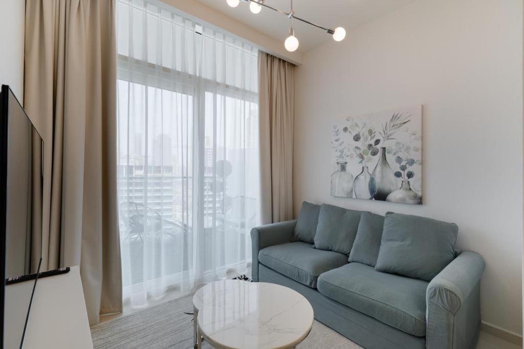 Brand New 1Br- Business Bay - Burj Khalifa View Lägenhet Dubai Exteriör bild